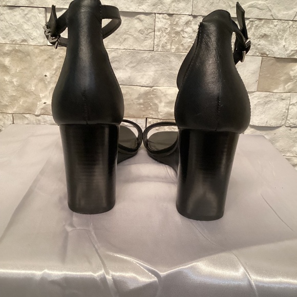 Michael Michael Kors Fiona Wedge Sandals - Picture 8 of 12